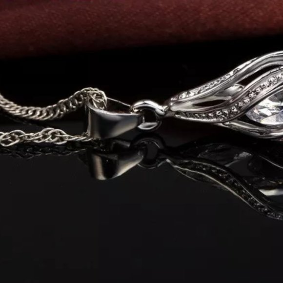 ⭐4pc Bundle Sale⭐ Diamond Teardrop Pendant, Earrings & 18" Chain 925 Silver - Picture 8 of 8